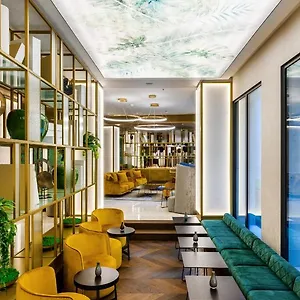 מלון Emerald By Continental Group ****