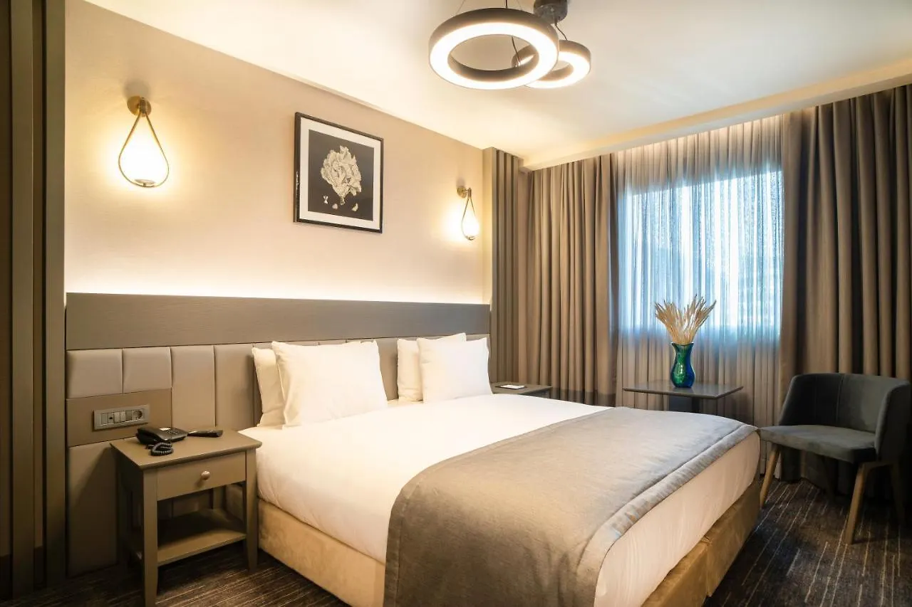 Grand Oztanik Hotel Taksim&Spa Istanbul 4*,